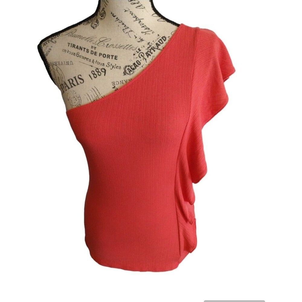Nine west tangerine colored NWT one side ruffled sleeve top Boho Feminine
